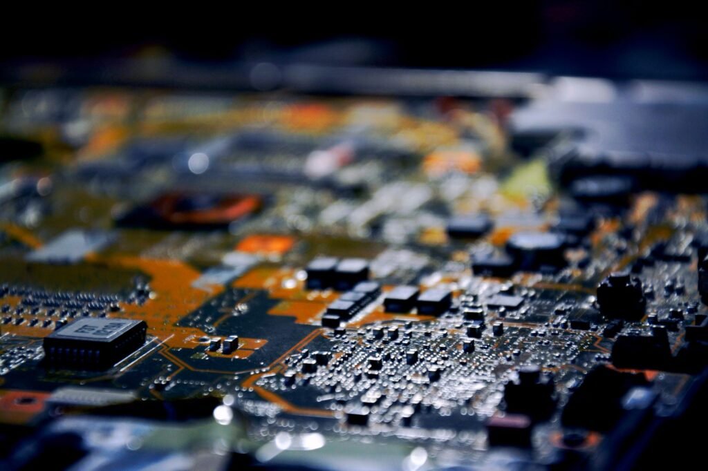 Forward market outlook for Nasdaq Retreats as Yields Climb and Semiconductor Stocks Falter