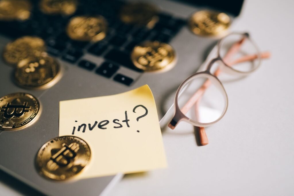 Forward market outlook for Bitcoin Breaks K: Debasement Trades and Policy Shifts