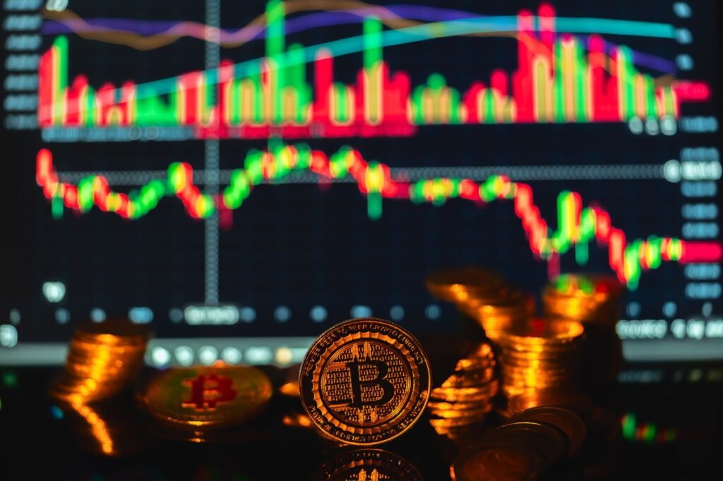 Bull and bear market scenarios for Coinbase Volatility and the Macro Employment Paradox